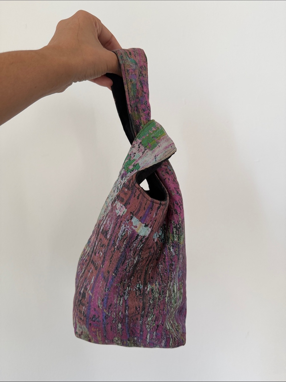 Carlton Yaito Abstract One Handle Knot Bag - Picture 4 of 6